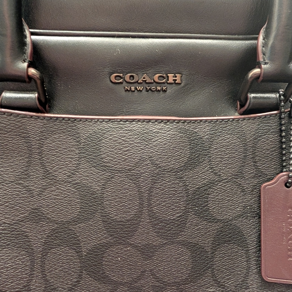 Coach Men’s Black Signature And Oxblood Briefcase with Strap - Picture 2 of 4